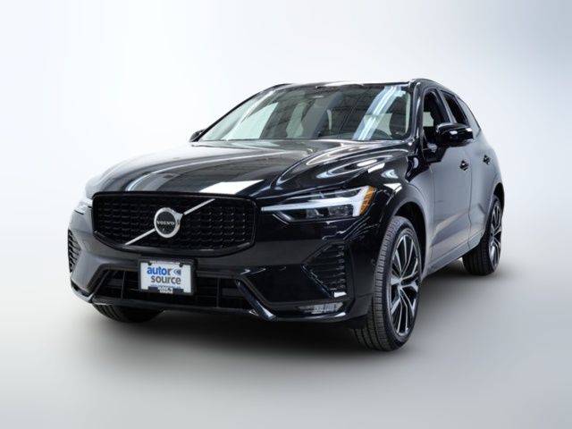 2024 Volvo XC60 Plus Dark Theme