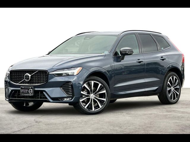 2024 Volvo XC60 Plus Dark Theme