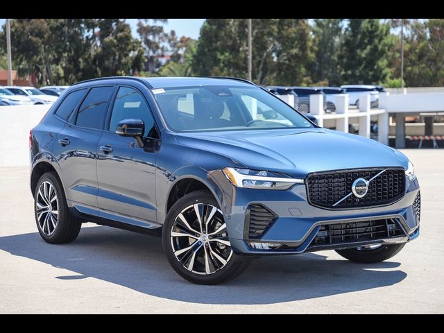 2024 Volvo XC60 Plus Dark Theme