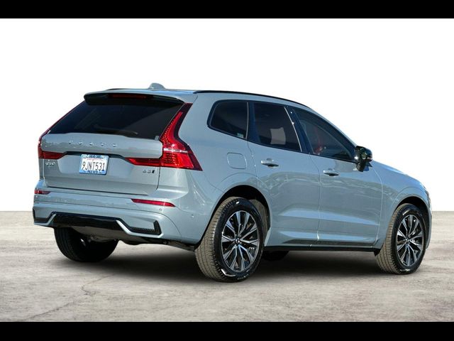 2024 Volvo XC60 Plus Dark Theme