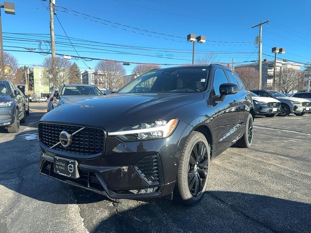 2024 Volvo XC60 Plus Dark Theme