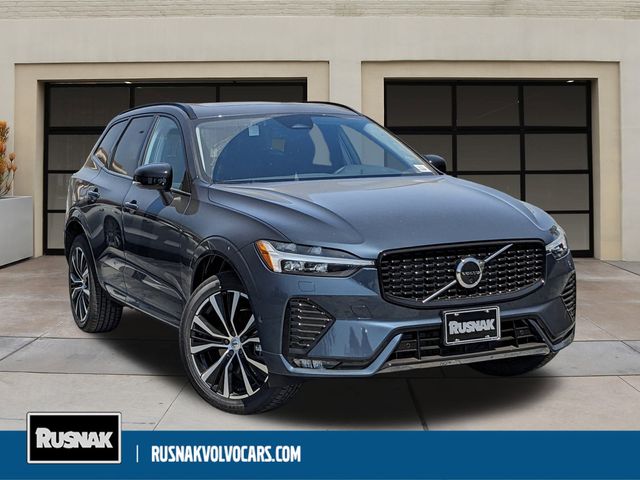 2024 Volvo XC60 Plus Dark Theme