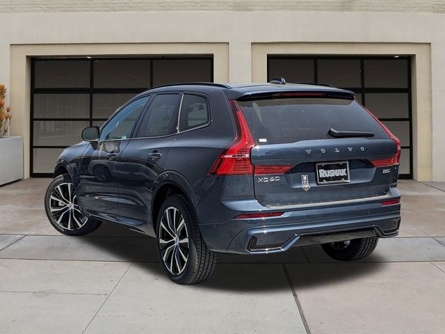 2024 Volvo XC60 Plus Dark Theme