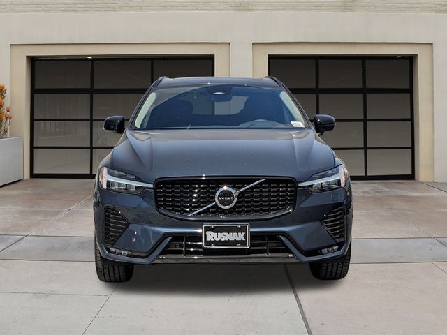 2024 Volvo XC60 Plus Dark Theme