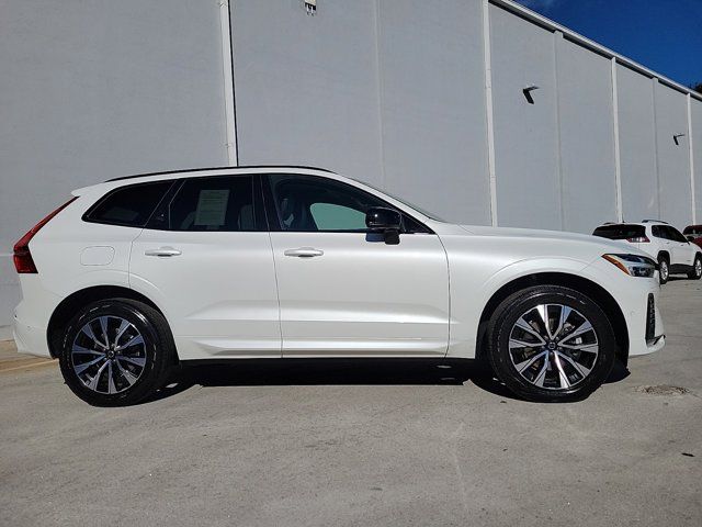 2024 Volvo XC60 Plus Dark Theme