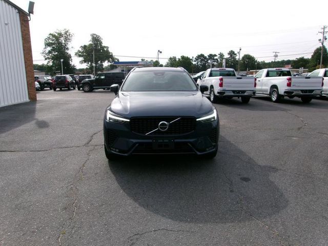 2024 Volvo XC60 Plus Dark Theme