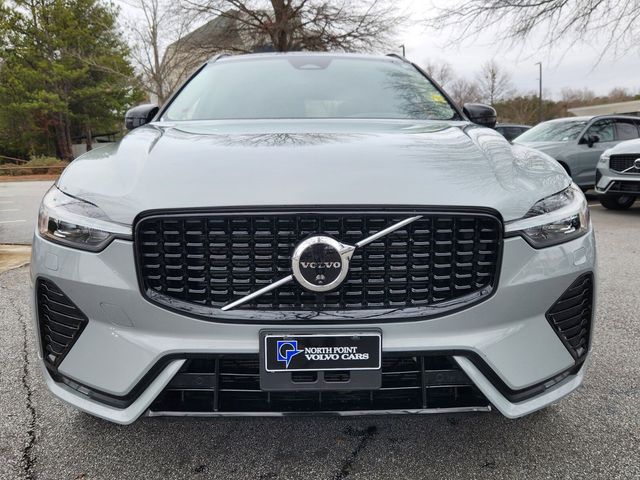 2024 Volvo XC60 Plus Dark Theme