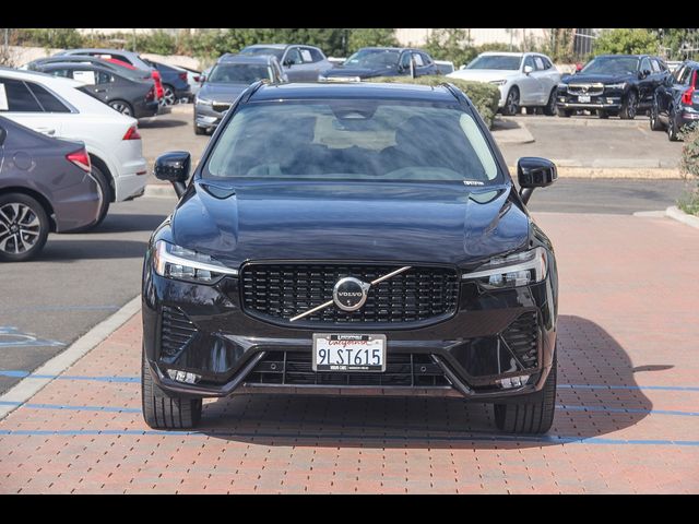 2024 Volvo XC60 Plus Dark Theme