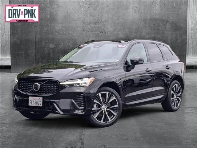 2024 Volvo XC60 Plus Dark Theme