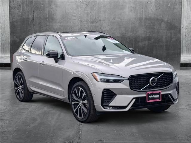 2024 Volvo XC60 Plus Dark Theme