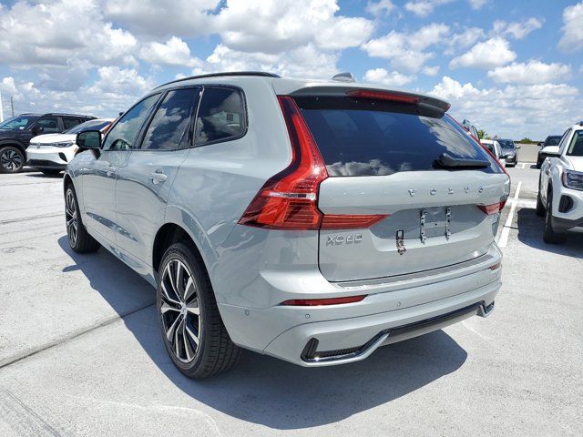 2024 Volvo XC60 Plus Dark Theme