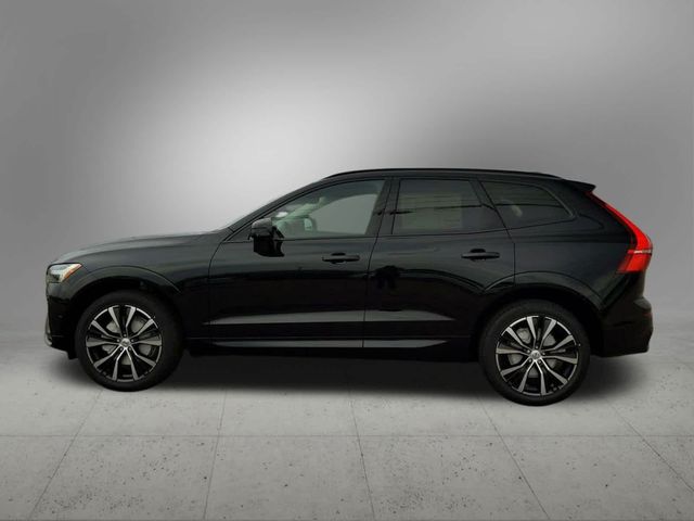 2024 Volvo XC60 Plus Dark Theme