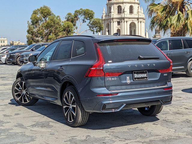 2024 Volvo XC60 Plus Dark Theme