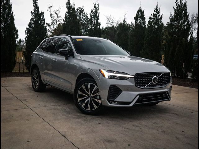 2024 Volvo XC60 Plus Dark Theme