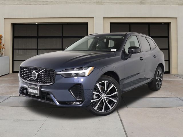 2024 Volvo XC60 Plus Dark Theme