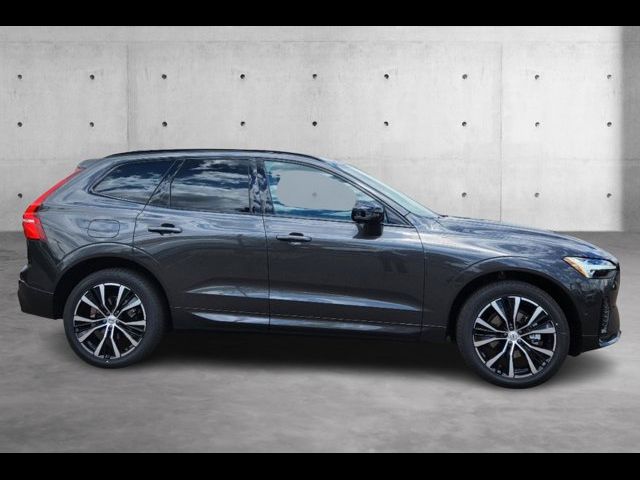 2024 Volvo XC60 Plus Dark Theme