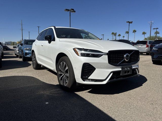 2024 Volvo XC60 Plus Dark Theme