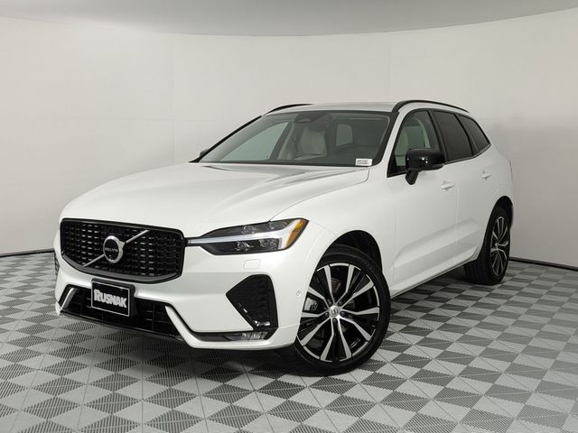 2024 Volvo XC60 Plus Dark Theme