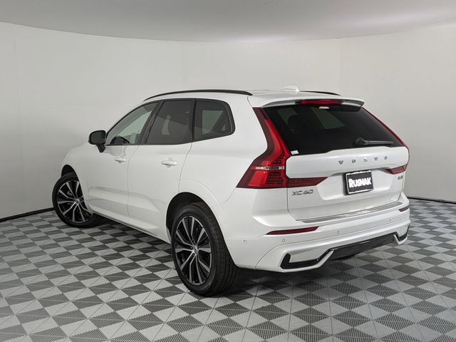 2024 Volvo XC60 Plus Dark Theme