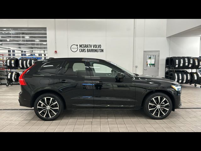 2024 Volvo XC60 Plus Dark Theme