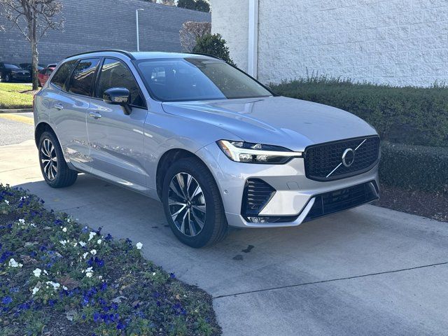 2024 Volvo XC60 Plus Dark Theme