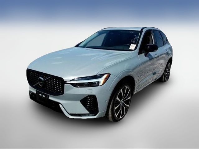 2024 Volvo XC60 Plus Dark Theme