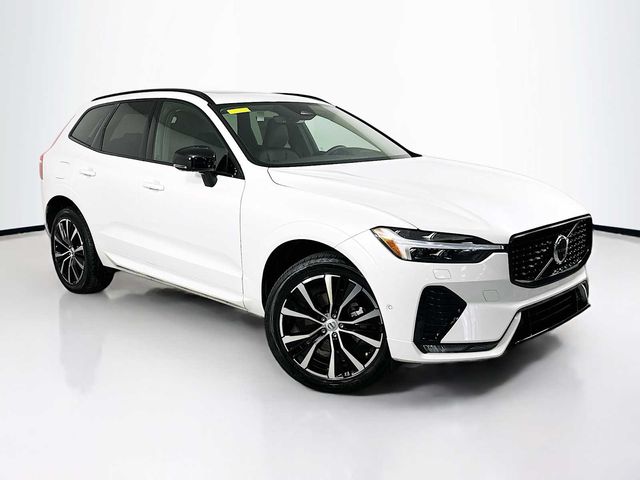 2024 Volvo XC60 Plus Dark Theme