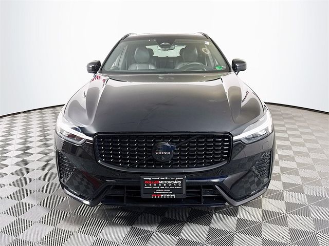 2024 Volvo XC60 Ultimate Black Edition