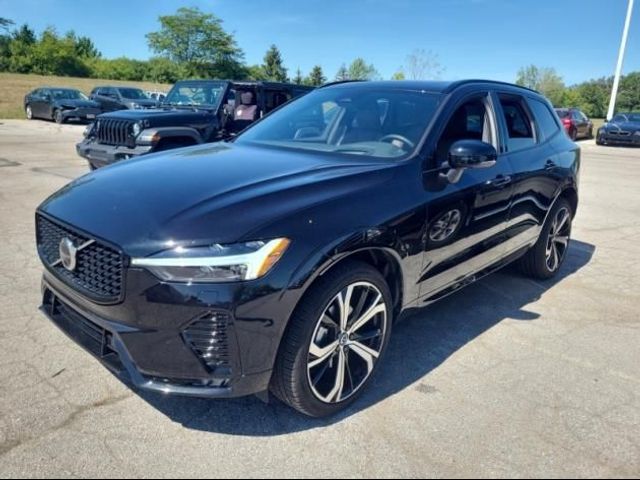 2024 Volvo XC60 Ultimate Dark Theme