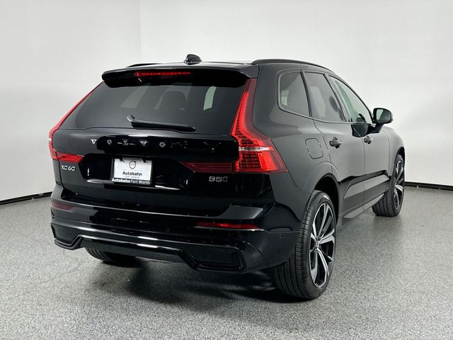 2024 Volvo XC60 Ultimate Dark Theme