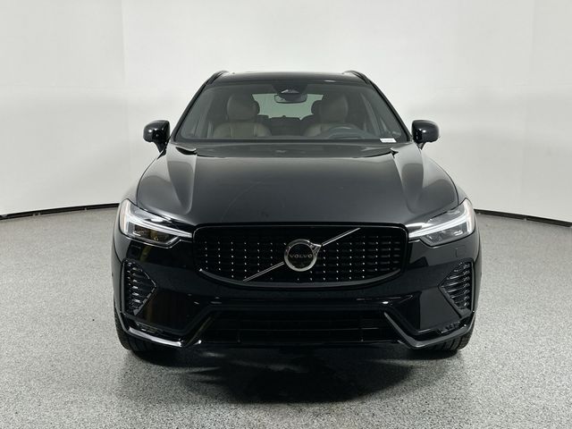 2024 Volvo XC60 Ultimate Dark Theme