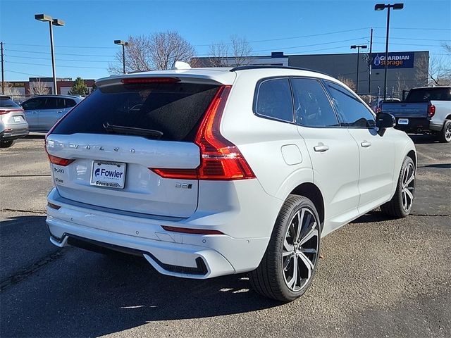 2024 Volvo XC60 Ultimate Dark Theme