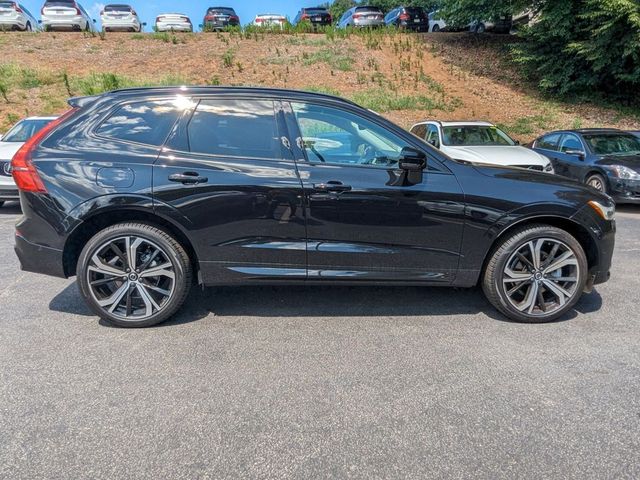 2024 Volvo XC60 Ultimate Dark Theme