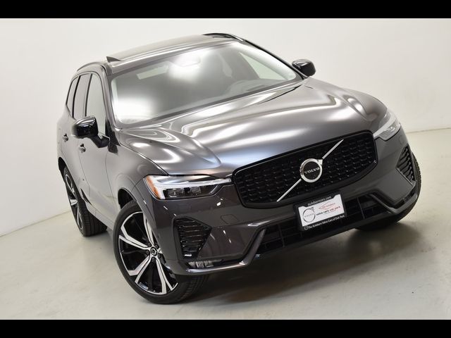 2024 Volvo XC60 Ultimate Dark Theme