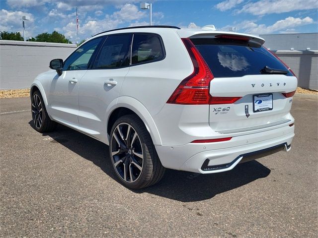 2024 Volvo XC60 Ultimate Dark Theme