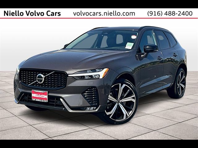 2024 Volvo XC60 Ultimate Dark Theme