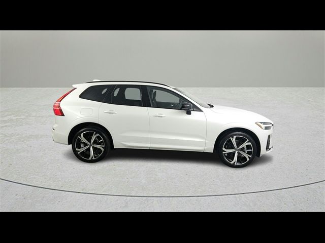 2024 Volvo XC60 Ultimate Dark Theme