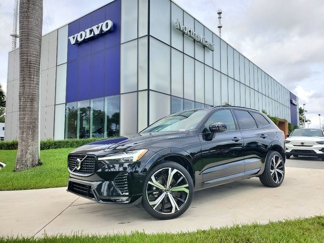 2024 Volvo XC60 Ultimate Dark Theme