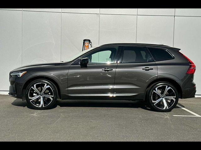 2024 Volvo XC60 Ultimate Dark Theme