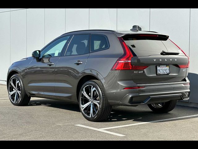 2024 Volvo XC60 Ultimate Dark Theme