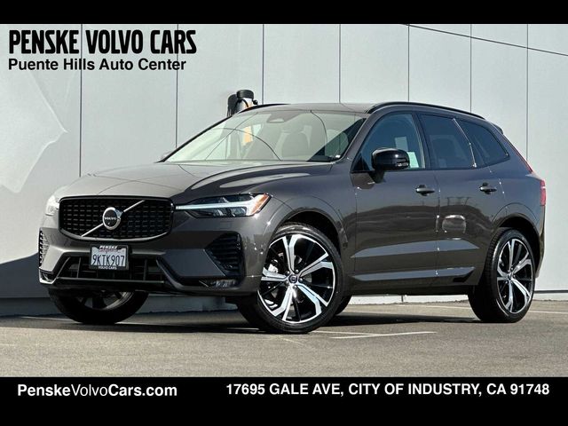 2024 Volvo XC60 Ultimate Dark Theme