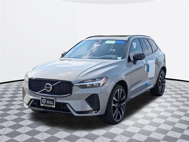 2024 Volvo XC60 Ultimate Dark Theme