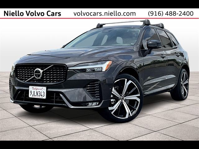 2024 Volvo XC60 Ultimate Dark Theme