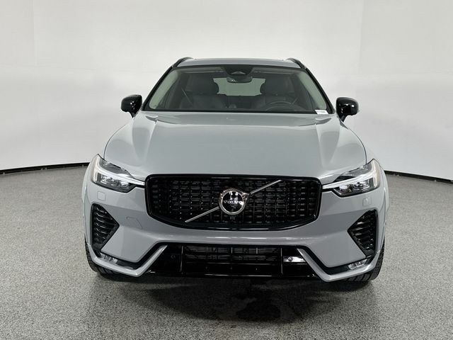 2024 Volvo XC60 Ultimate Dark Theme