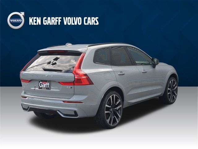 2024 Volvo XC60 Ultimate Dark Theme