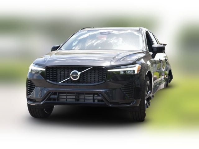 2024 Volvo XC60 Recharge Plug-In Hybrid Ultimate Dark Theme