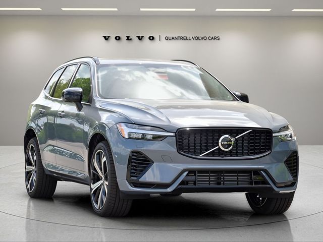 2024 Volvo XC60 Recharge Plug-In Hybrid Ultimate Dark Theme