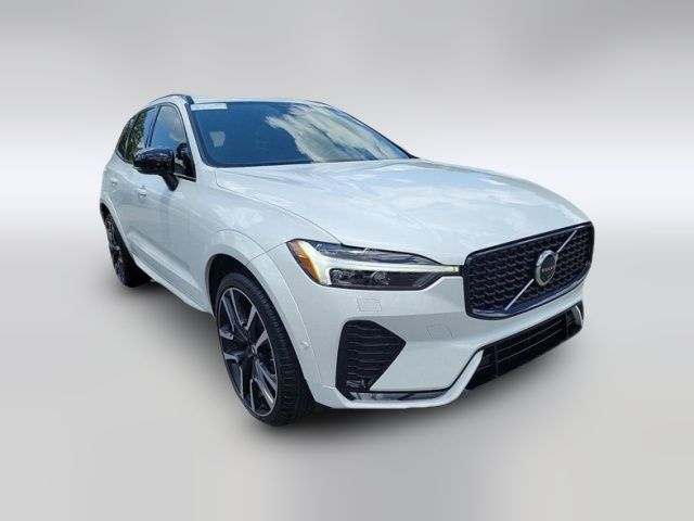 2024 Volvo XC60 Ultimate Dark Theme