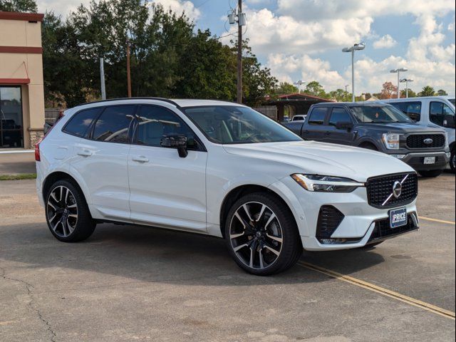 2024 Volvo XC60 Ultimate Dark Theme