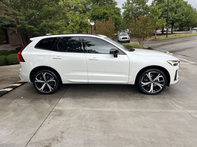 2024 Volvo XC60 Ultimate Dark Theme